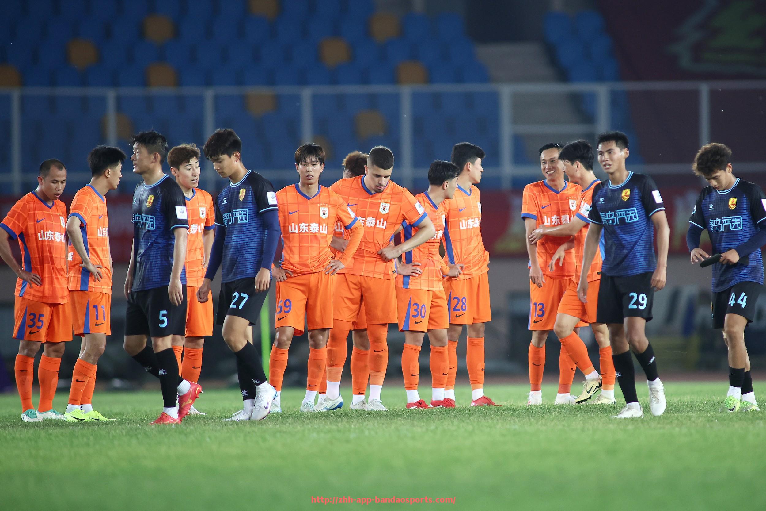 半岛体育app-英超近20年最佳球员综合评选及球迷热议结果